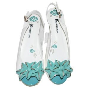 Yearcon Super Cute White Turquoise Heels Women’s Size 7.5 US